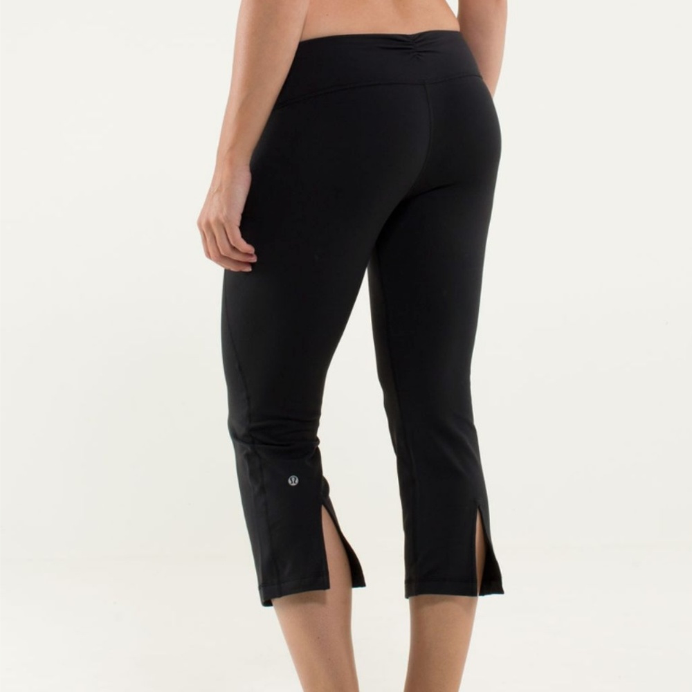 lululemon athletica | Gather & Crow Crop Black